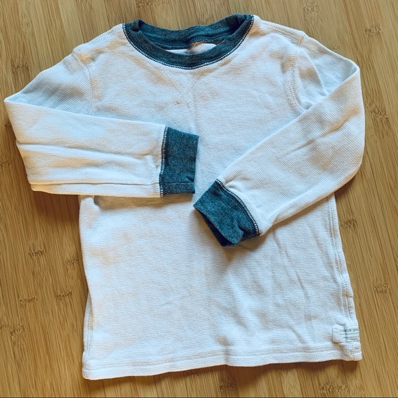 Carter's Other - 🍭Boy’s Waffle knit long sleeved tee - 4T Carter's Other - 🍭Boy’s Waffle knit long sleeved tee - 4T